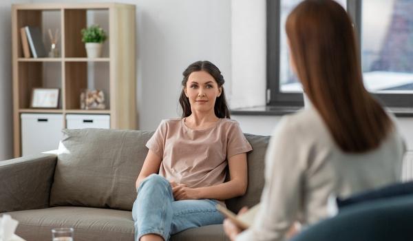 konsultacje rodzicielskie rozmowa rodzica z psychologiem kiedy warto skorzystać Niepołomice