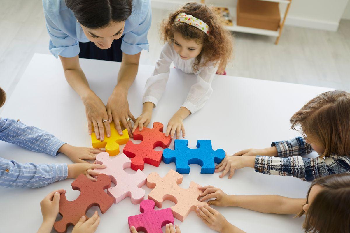 zajęcia TUS dzieci współpraca grupa trening umiejętności społecznych Niepołomice